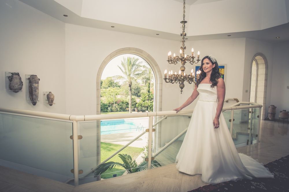 Villa For Brida Preparations