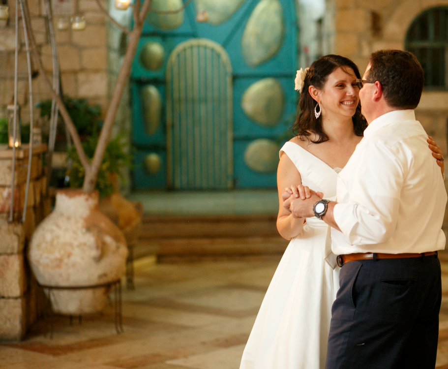 Bride And Groom Dance 
