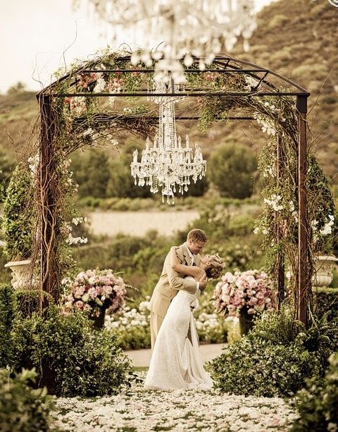 Enchanting Chuppah’s